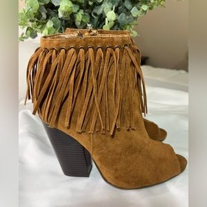 Adriana Jarlyn Tan Suede Top Fringe Open Toe Boots Women’s Size 6